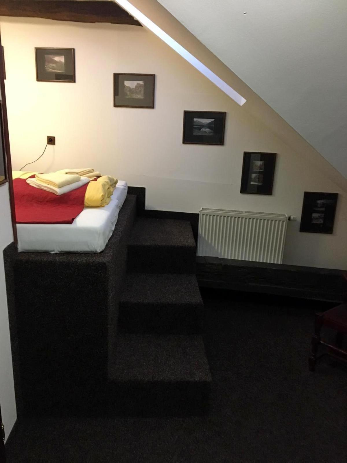 Hotel St Florian Локет Номер фото